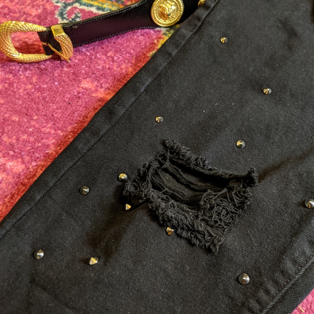 (The Rocking Rev)studded jeans - Picture 2 of 10